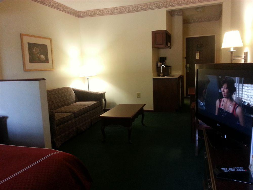 Red Roof Inn & Suites Albany, Ga Dış mekan fotoğraf